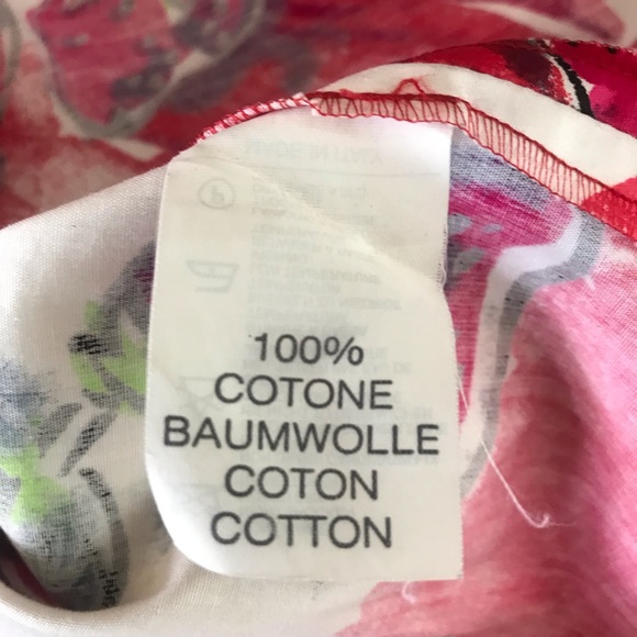 Blumarine Pencil Skirt. Made in Italy. Side Zipper - Picture 6 of 7